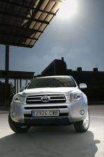 Toyota RAV4 2005 года